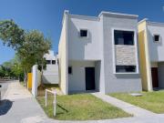 VENTA CASA 3 REC. AV. HUAYACAN