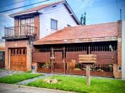 VENTA CASA 4 AMB Bº SANTA MONICA CON GARAGE