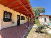 VENTA CASA 4 AMB C/1300M2 Y PILETA ALEJANDRO KORN