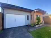 VENTA CASA 4 AMB. C/ PILETA Y PARQUE. QUILMES