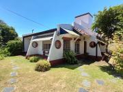 VENTA CASA 4 AMB CON PARQUE A 20 MTS DE LA COSTA