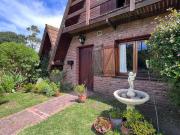 Venta Casa 4 amb con parque y quincho Acantilados