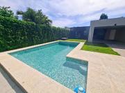 VENTA CASA 4 AMB CON PATIO Y PILETA, DON BOSCO