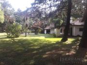 Venta Casa 4 amb con piscina en Barrio Parque Sakura,...