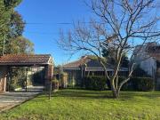 VENTA CASA 4 AMB CON QUINCHO PILETA Y GARAGE