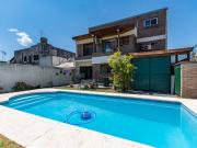 VENTA CASA 4 AMB C/PILE Y QUINCHO EN LOPEZ CAMELO