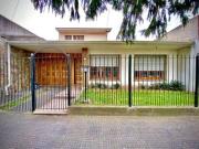 VENTA CASA 4 AMB. EZPELETA CON COCHERA APTO CRÉDITO