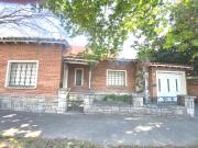 VENTA CASA 4 AMB GARAGE Y JARDIN PDO SAN MARTIN