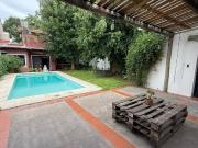 VENTA CASA 4 AMB PISCINA JARDIN COCHERA HURLINGHAM