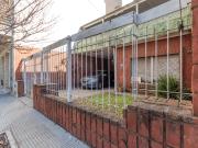 VENTA Casa 4 ambientes a refaccionar Barrio Monte Castro