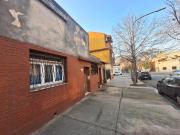 Venta casa 4 ambientes a refaccionar, V. Urquiza