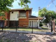 VENTA CASA 4 AMBIENTES. ADROGUE