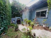 Venta Casa 4 ambientes Campana Centro con Jardin