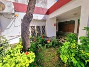 VENTA CASA 4 AMBIENTES CASEROS COCHERA TERRAZA