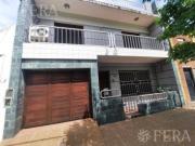 Venta casa 4 ambientes con cochera y jardín en Gerli Venta casa 4 ambientes con cochera y jardín en Gerli