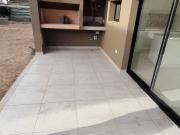 VENTA CASA 4 AMBIENTES CON ESCRITORIO A ESTRENAR EN...