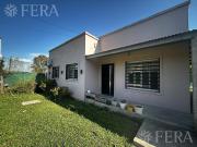 Venta casa 4 ambientes con galería, patio y piscina en...