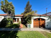 Venta casa 4 ambientes con garage y patio