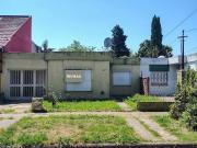 VENTA CASA 4 AMBIENTES CON JARDÍN CAMPANA