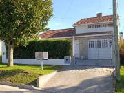 VENTA CASA 4 AMBIENTES CON PILETA CLIMATIZADA