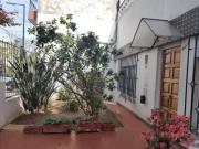 ¡ VENDIDO ! VENTA CASA 4 AMBIENTES CON TERRAZA, S/ LOTE...