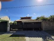 VENTA CASA 4 AMBIENTES C/PATIO, BERNAL