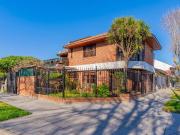 VENTA CASA 4 AMBIENTES EN EL BARRIO PERLA NORTE