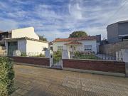 VENTA CASA 4 AMBIENTES EN VILLA ADELINA