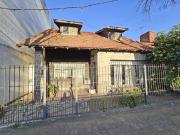 VENTA CASA 4 AMBIENTES EN VILLA ADELINA