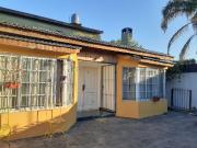 VENTA Casa 4 ambientes garage y patio J.C.Paz