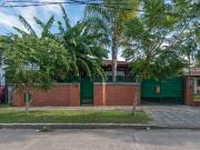 VENTA CASA 4 AMBIENTES JARDIN TRONCOS DE TALAR