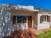 VENTA CASA 4 AMBIENTES LOTE DOBLE