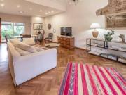 VENTA CASA 4 AMBIENTES OLIVOS CON JARDIN Y TERRAZA, APTO...