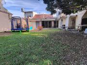 VENTA CASA 4 AMBIENTES CON COCHERA QUILMES