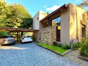 VENTA CASA 4 AMBIENTES PARQUE LELOIR