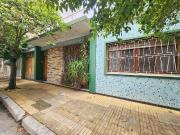 Venta Casa 4 ambientes Valentín Alsina con patio