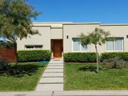 Venta Casa 4 amb/pileta Santa Elena Pilar del Este Venta Casa 4 amb/pileta Santa Elena Pilar del Este