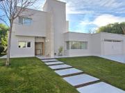 VENTA CASA 4 DORM. EN LA COMARCA | CENTENARIO