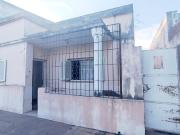 VENTA CASA 4 DORM PATIO SAN MARTIN A REFACCIONAR