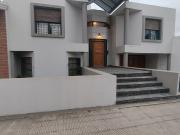 VENTA CASA 4 DORM PILETA COCHERA SAN SALVADOR
