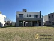 Casa en Venta, 6 Ambientes, en El Canton Barrio Norte,...