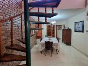 VENTA CASA 4 DORMITORIOS APTA CREDITO EN CAPITAL