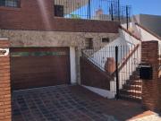VENTA CASA 4 DORMITORIOS CON PILETA BARRIO LA CUESTA...