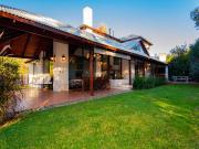 VENTA | Casa 4 dormitorios en | Country Carlos...