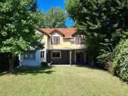 Venta Casa 4 dormitorios Impecable Fisherton