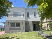 Venta Casa 4 Dormitorios Sto Tomas