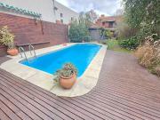 VENTA CASA 4 DORMITORIOS SUITE PISCINA JARDIN 2 QUINCHOS...