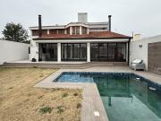 VENTA CASA 5 DORMITORIOS URCA CATEGORIA PILETA