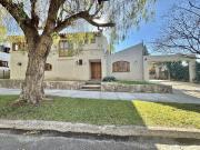 Venta casa 4 habitaciones con pileta Mendoza