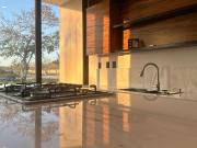 VENTA CASA 4 RECÁMARAS CON ALBERCA FRENTE AL LAGO...